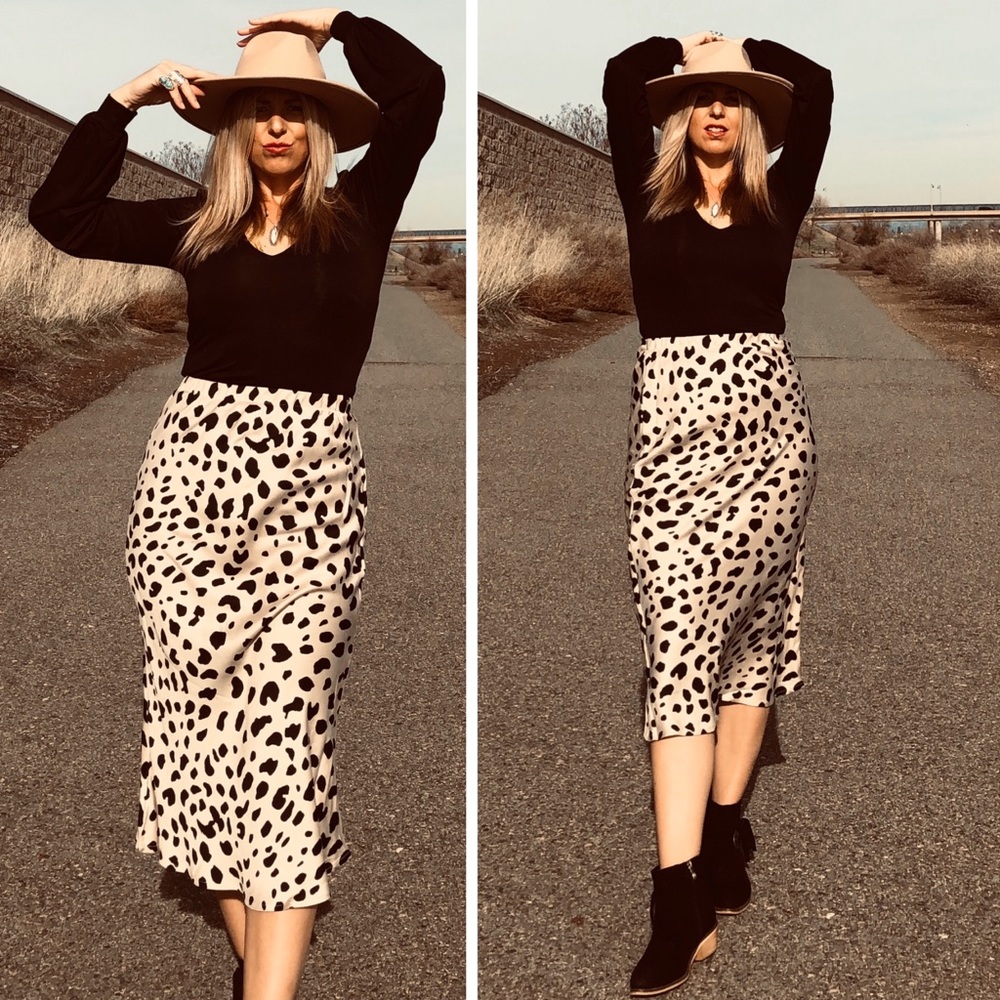 ✨Beige CHEETAH MAXI FLORAL SKIRT✨ - Picture 3 of 8